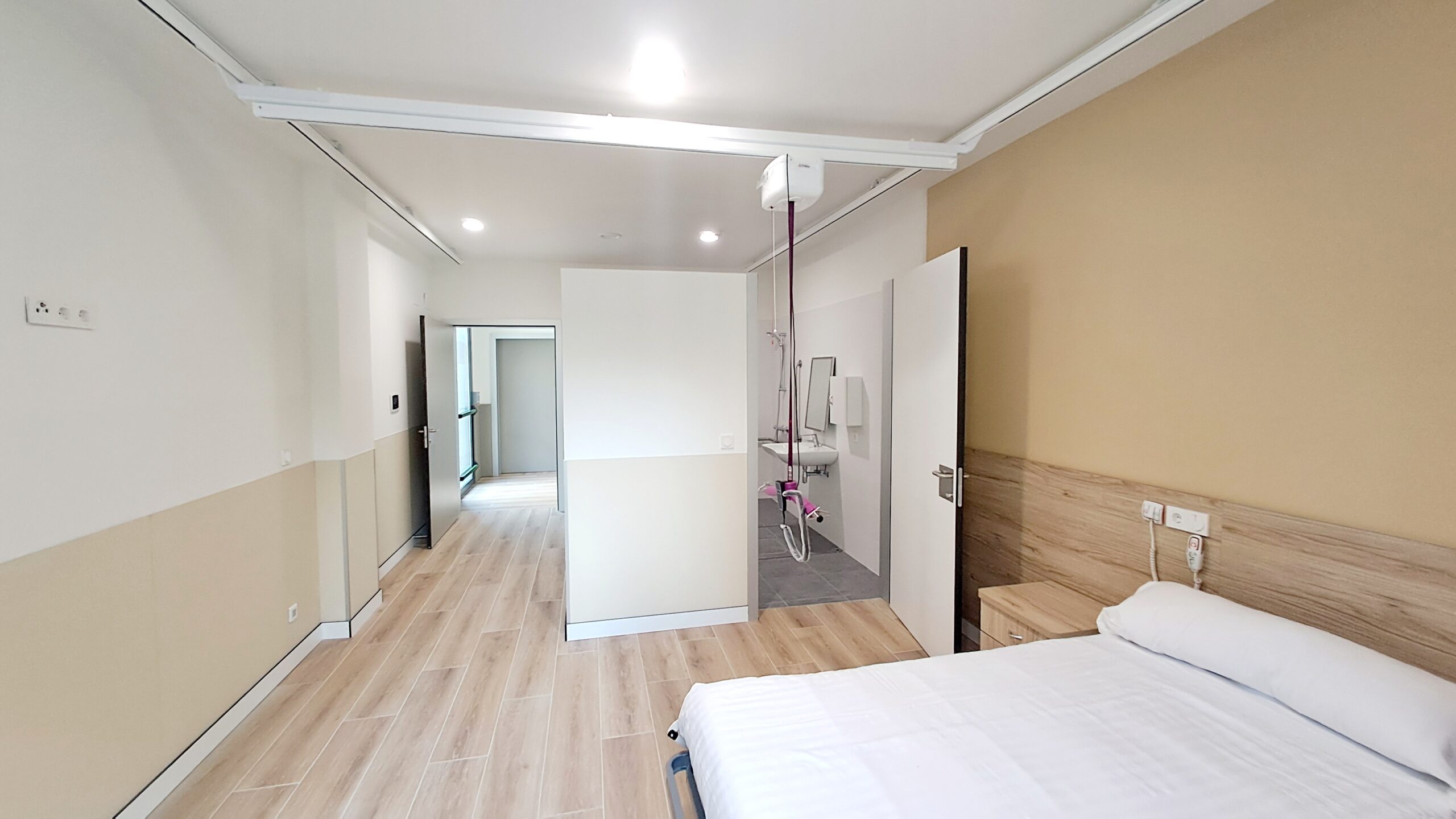 Contacta con <b>nosotros</b>